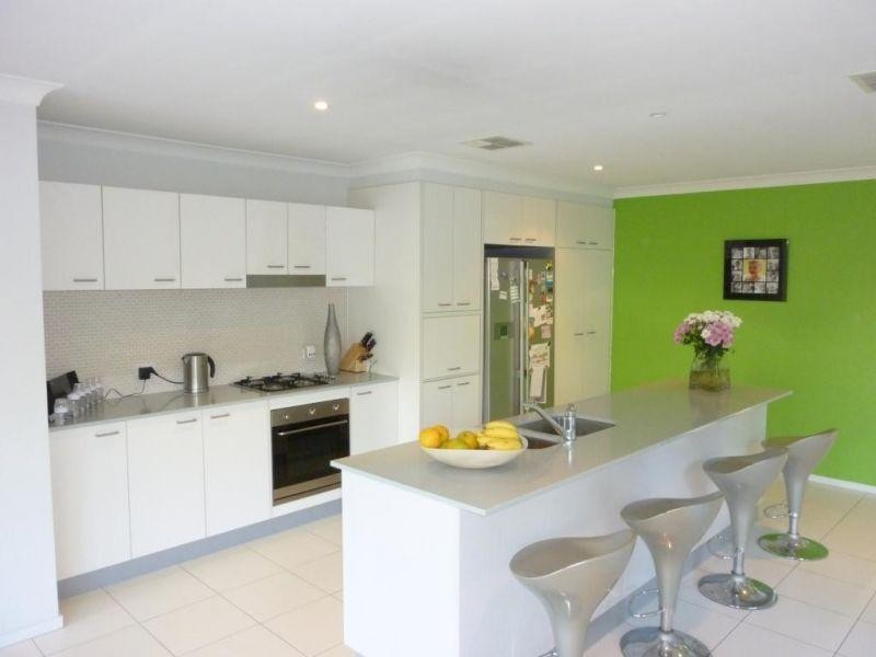 48 Moss Road, Wakerley QLD 4154