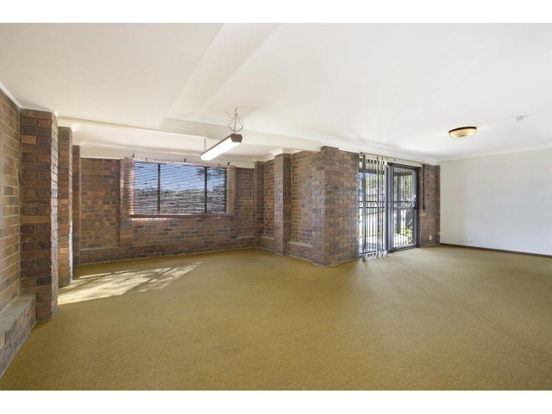 8 Rechner Street, Belmont QLD 4153