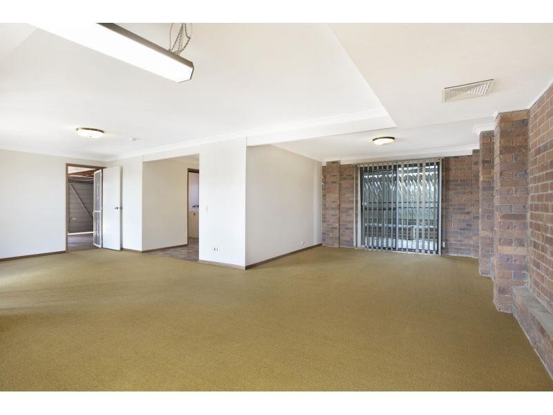 8 Rechner Street, Belmont QLD 4153