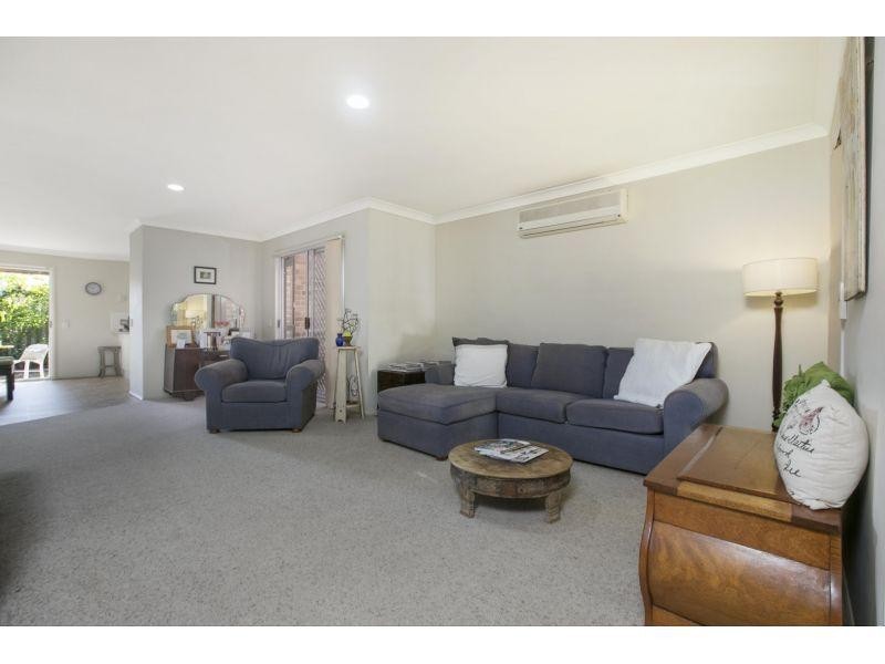 8 ISAACS WAY, Wakerley QLD 4154