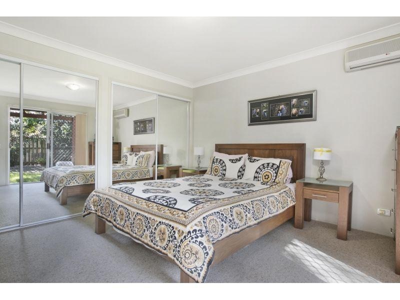 8 ISAACS WAY, Wakerley QLD 4154