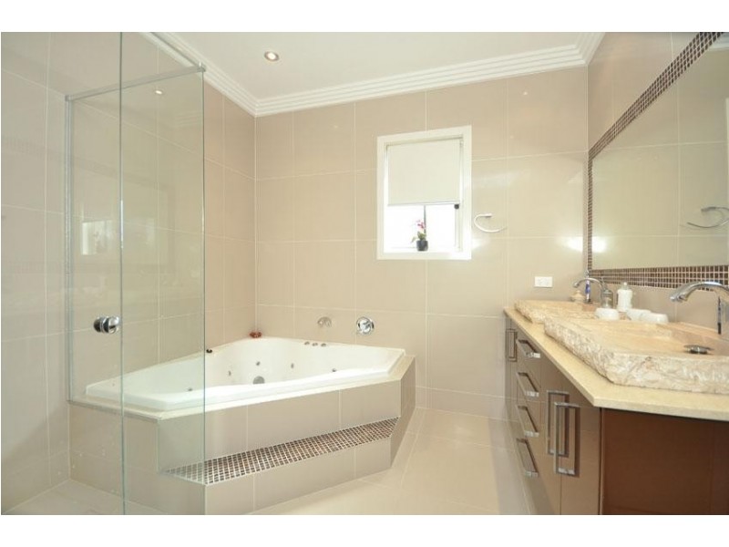 55 Friend Street, Wakerley QLD 4154