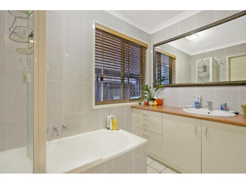 48 Macleay Crescent, Tingalpa QLD 4173