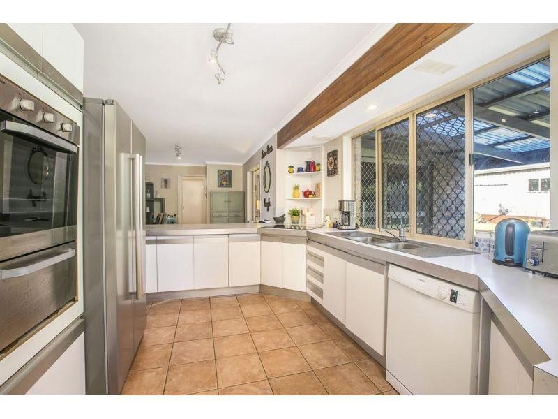 1 Marlin Street, Thorneside QLD 4158