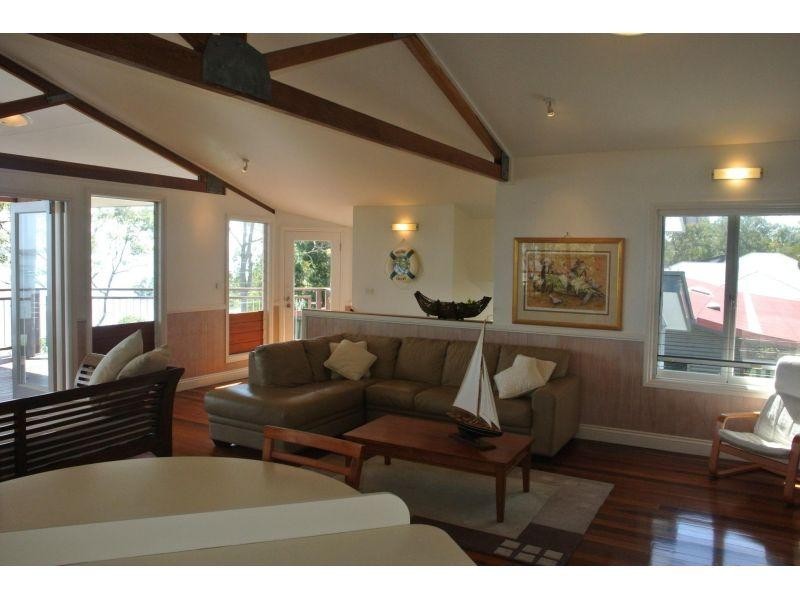 51 Coondooroopa Drive, Macleay Island QLD 4184