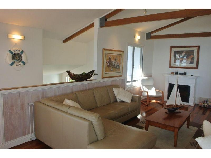 51 Coondooroopa Drive, Macleay Island QLD 4184