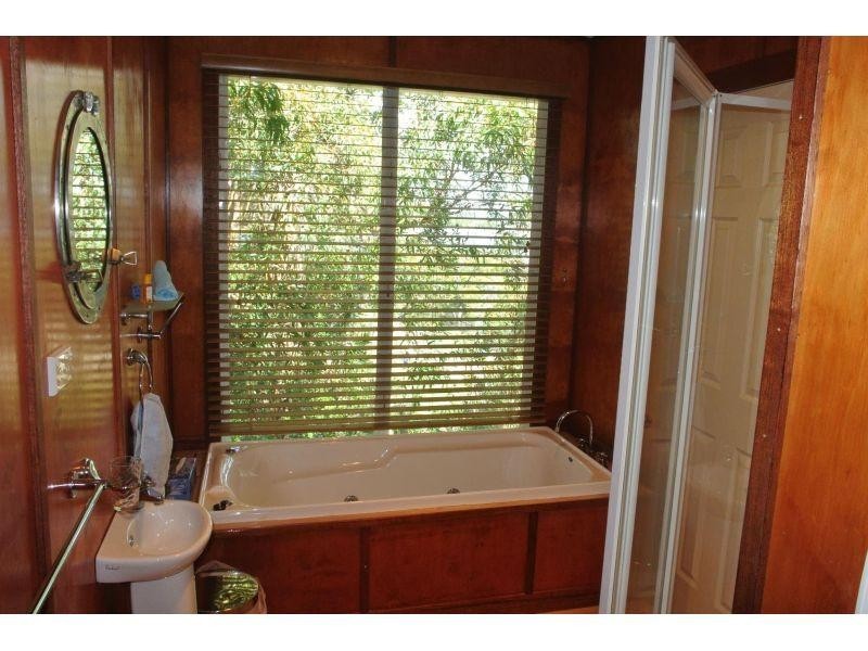 51 Coondooroopa Drive, Macleay Island QLD 4184