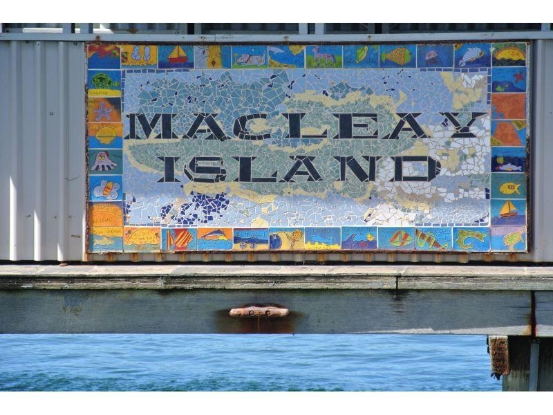 51 Coondooroopa Drive, Macleay Island QLD 4184