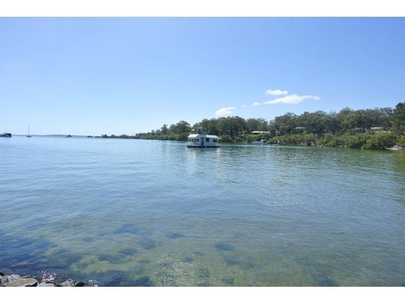 51 Coondooroopa Drive, Macleay Island QLD 4184