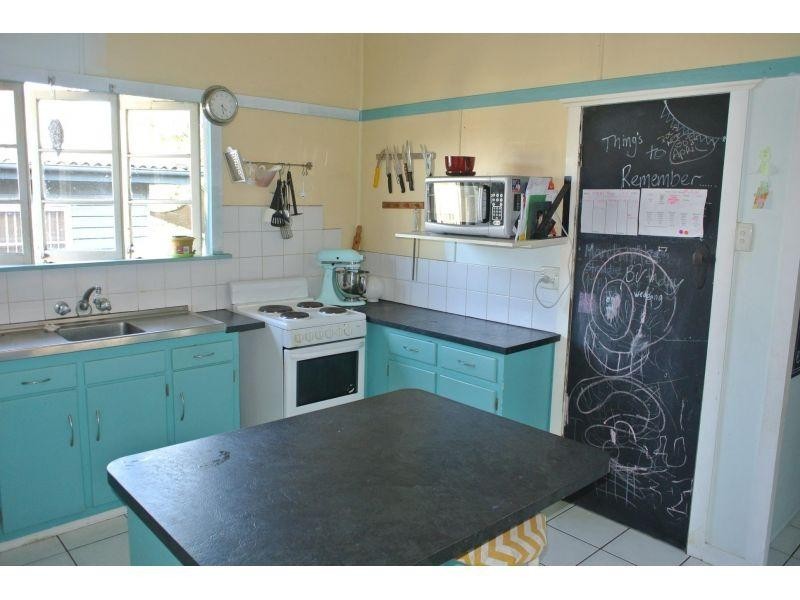 42 Pansy Street, Wynnum QLD 4178