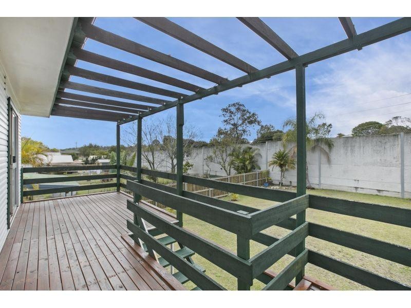 22 Clare Avenue, Wynnum West QLD 4178