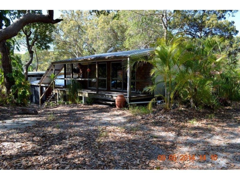 1 Midgen Street, Moreton Island QLD 4025