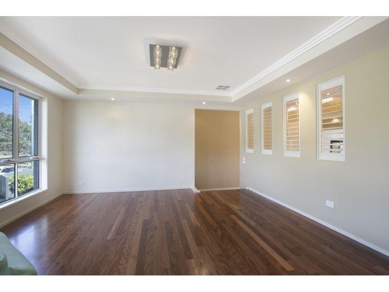 313 Wondall Rd, Wynnum West QLD 4178