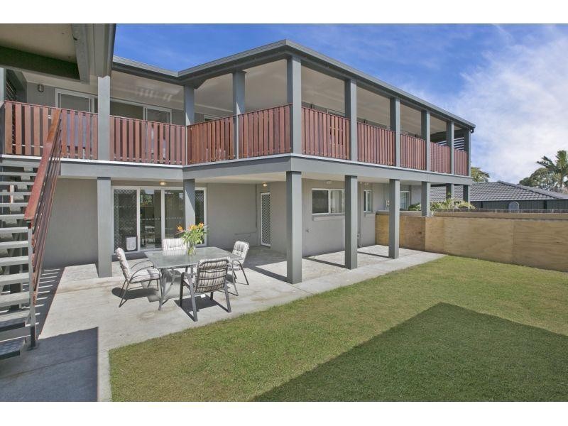 313 Wondall Rd, Wynnum West QLD 4178