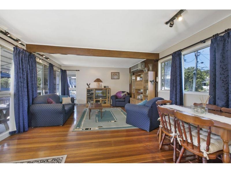 2 Brierty Street, Wynnum West QLD 4178