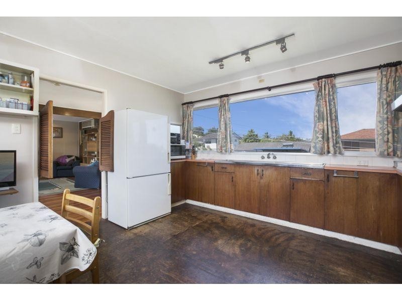 2 Brierty Street, Wynnum West QLD 4178