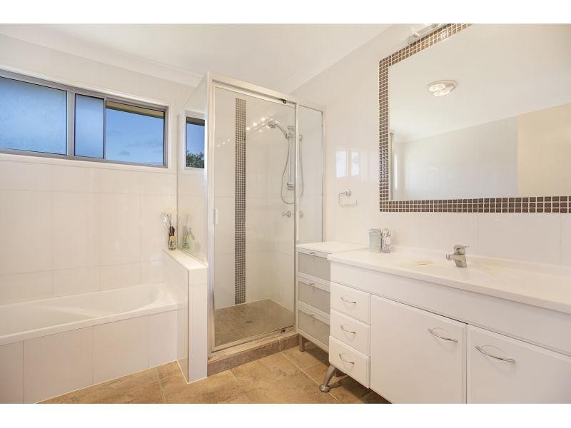 3 Barramay Street, Manly West QLD 4179