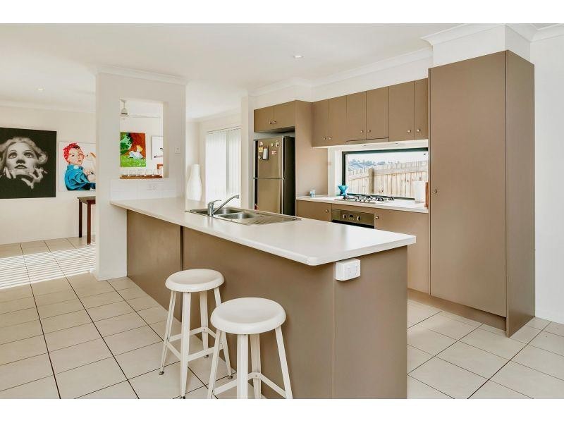16 Gammon Way, Redbank Plains QLD 4301