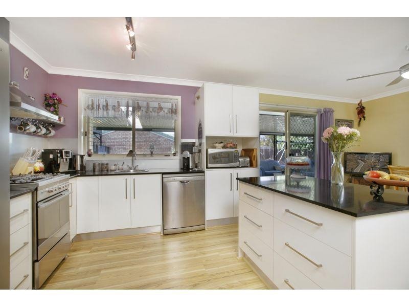 16 Cox Close, Tingalpa QLD 4173