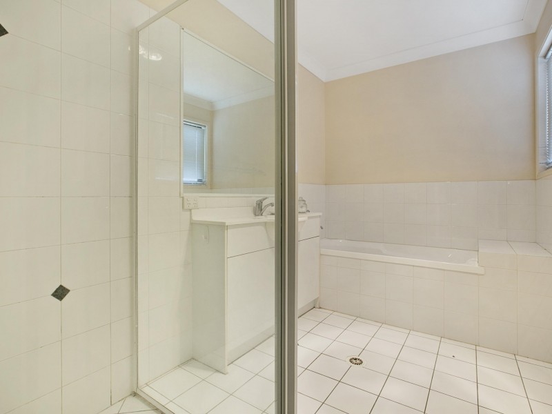 24 Charlotte Street, Carina QLD 4152