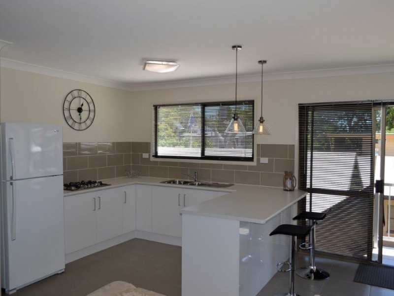 92 Midgen Street, Kooringal QLD 4025