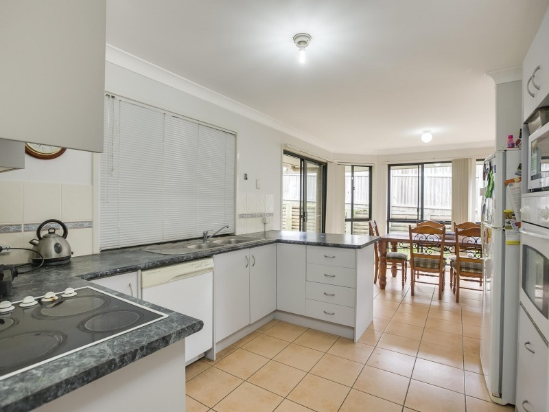 36 Manettia Street, Wynnum West QLD 4178