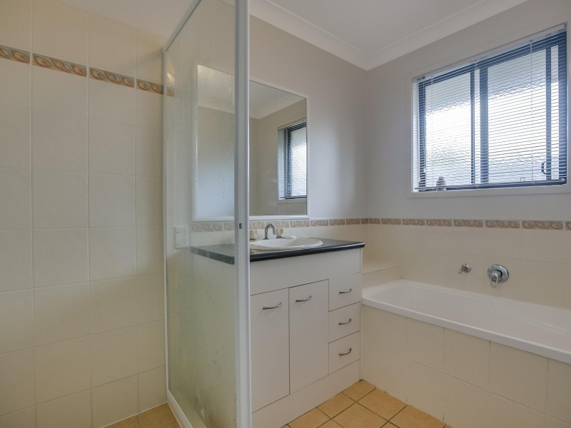 36 Manettia Street, Wynnum West QLD 4178