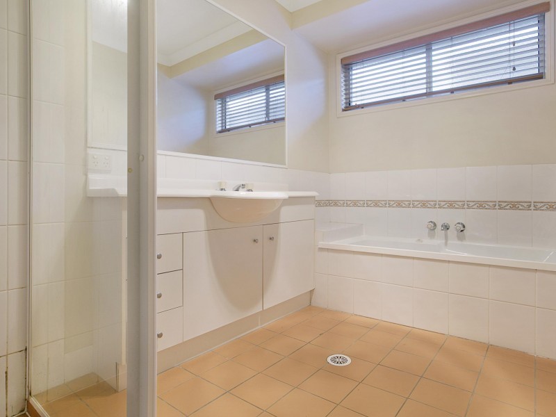 16 Caladium Street, Wakerley QLD 4154