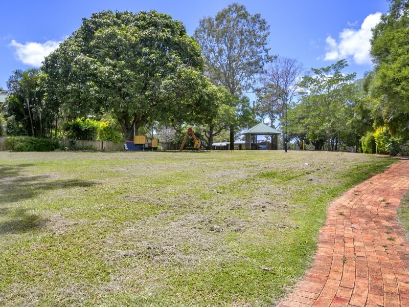 11 Eadie Place, Hemmant QLD 4174