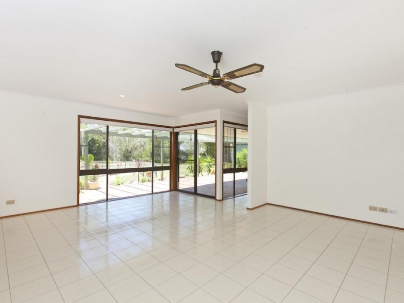 12 Oakwood Street, Capalaba QLD 4157