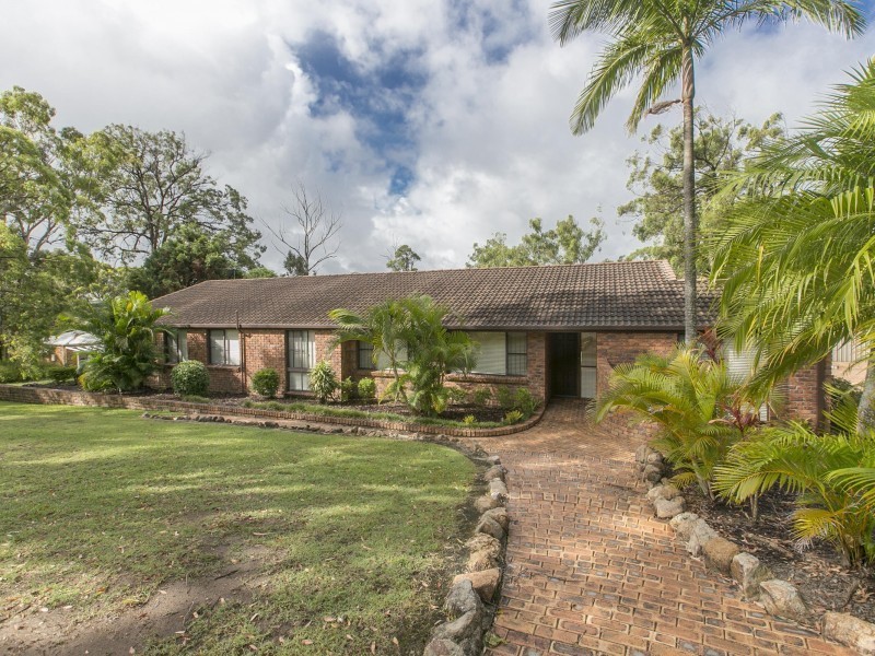 12 Oakwood Street, Capalaba QLD 4157