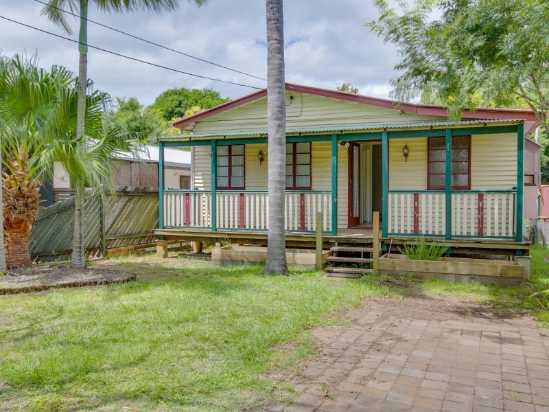 22 Daniel Street, Lota QLD 4179