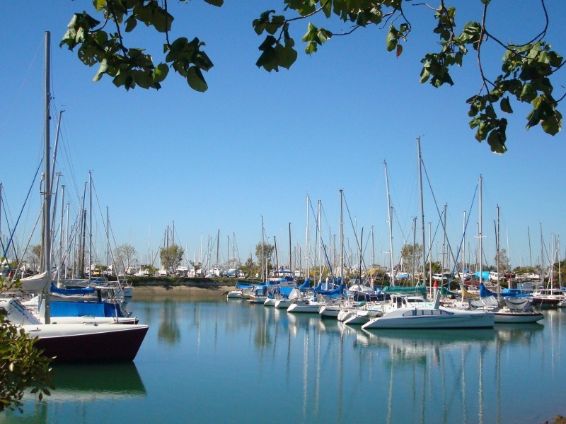 22 Daniel Street, Lota QLD 4179