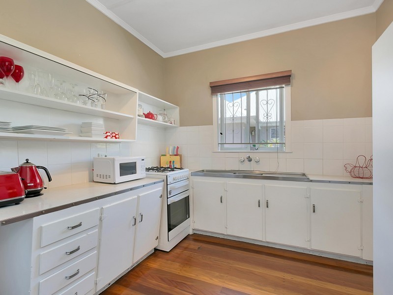 114 Moreton Avenue, Wynnum QLD 4178