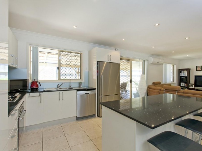 106 Torquay Crescent, Tingalpa QLD 4173