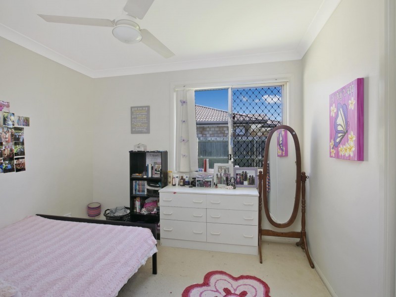 35 Wirra Circuit, Wynnum West QLD 4178