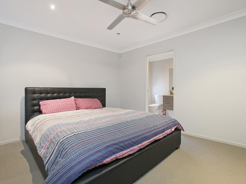 56 Rymera Crescent, Gumdale QLD 4154