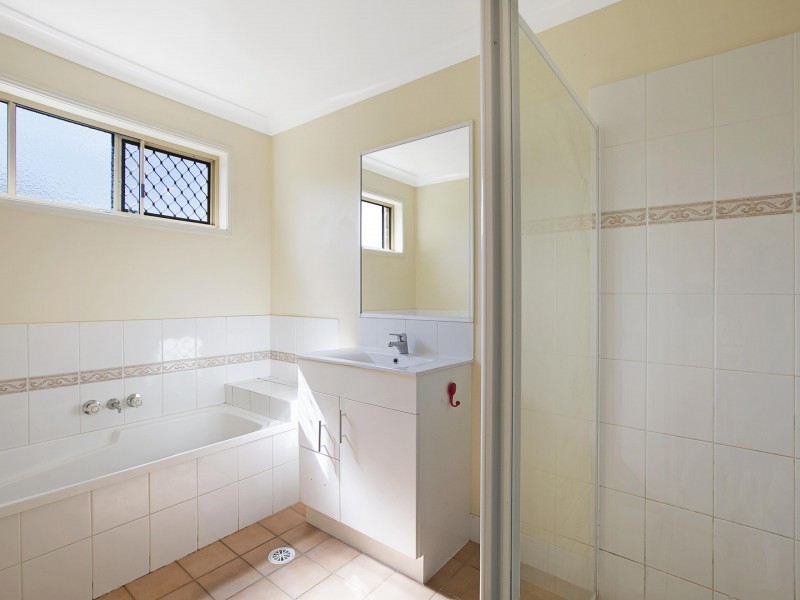 22 Isaacs Way, Wakerley QLD 4154
