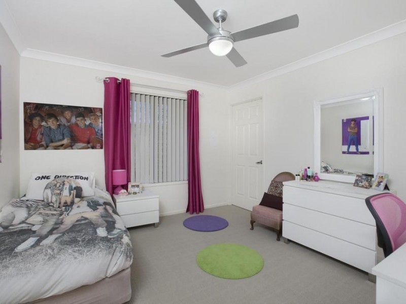 53  Friend Street, Wakerley QLD 4154