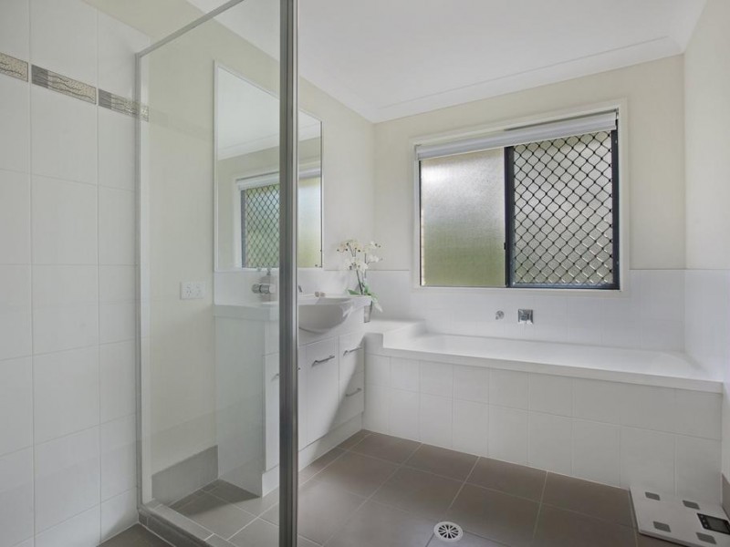 53  Friend Street, Wakerley QLD 4154