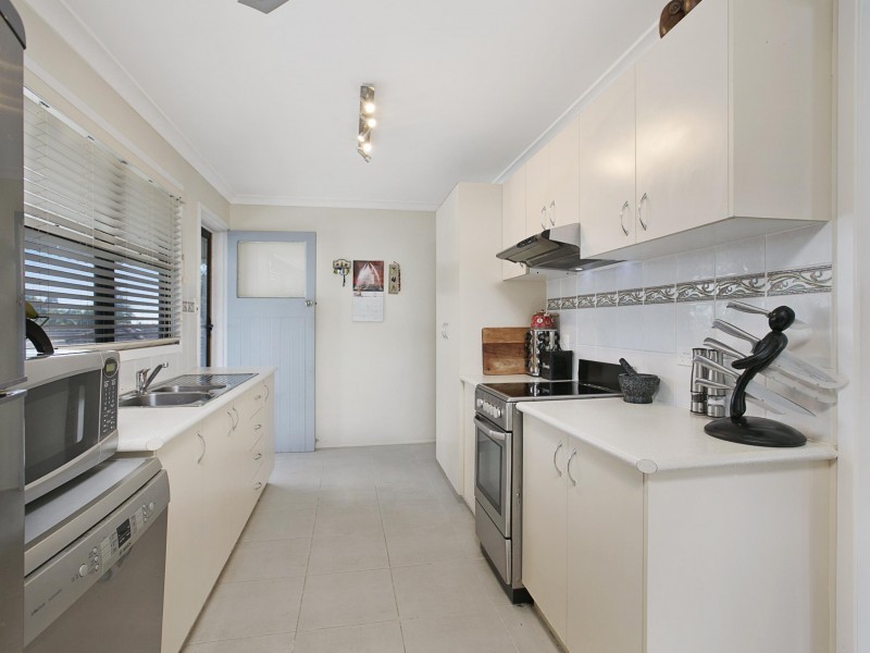 47 Carnation Road, Manly West QLD 4179