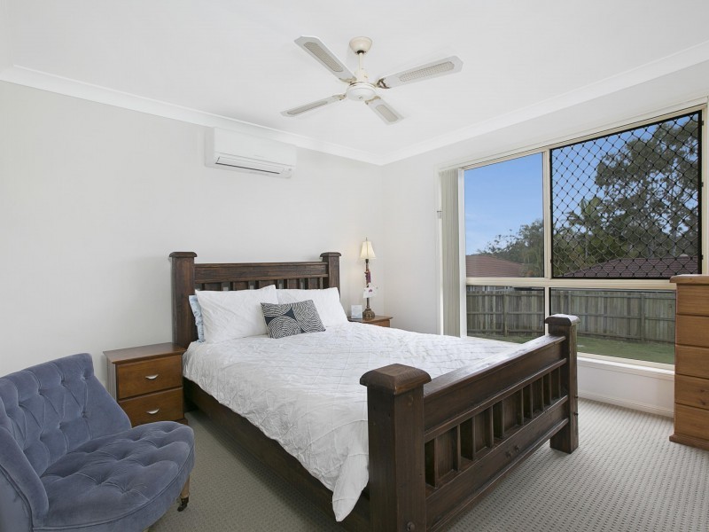 13 Lycette Street, Belmont QLD 4153