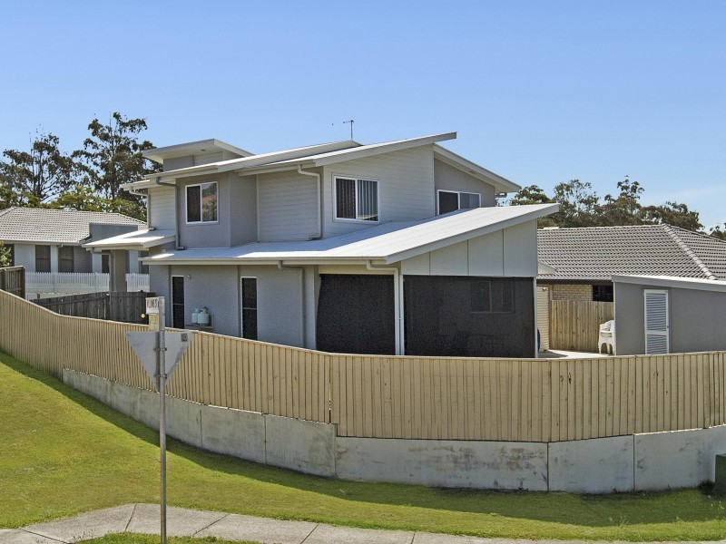 122 Lexey Crescent, Wakerley QLD 4154