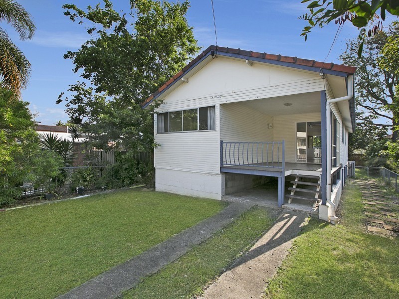 96 Thomas Street, Birkdale QLD 4159