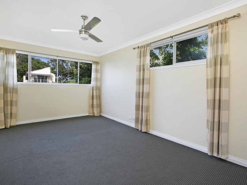 96 Thomas Street, Birkdale QLD 4159