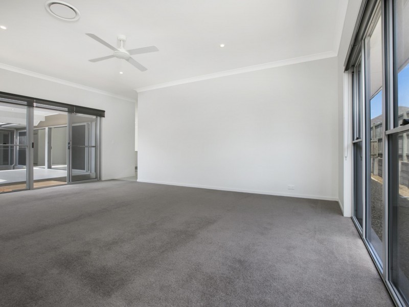 28 Esk Crescent,, Wakerley QLD 4154