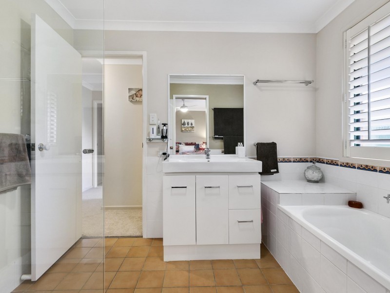 135 Torquay Crescent, Tingalpa QLD 4173