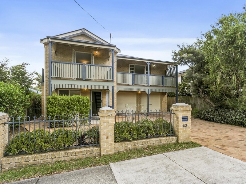 43 Thorne Road, Birkdale QLD 4159