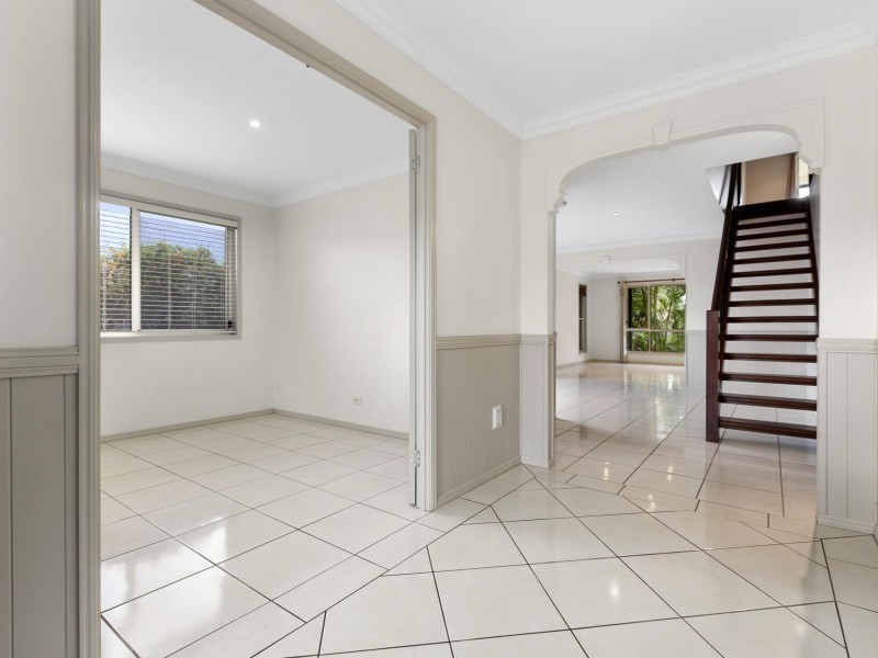 43 Thorne Road, Birkdale QLD 4159