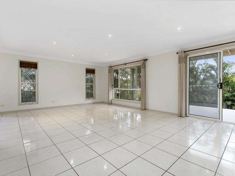 43 Thorne Road, Birkdale QLD 4159